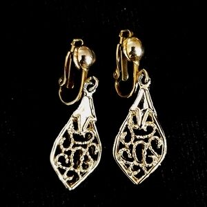 Goldtone filigree drop earrings
